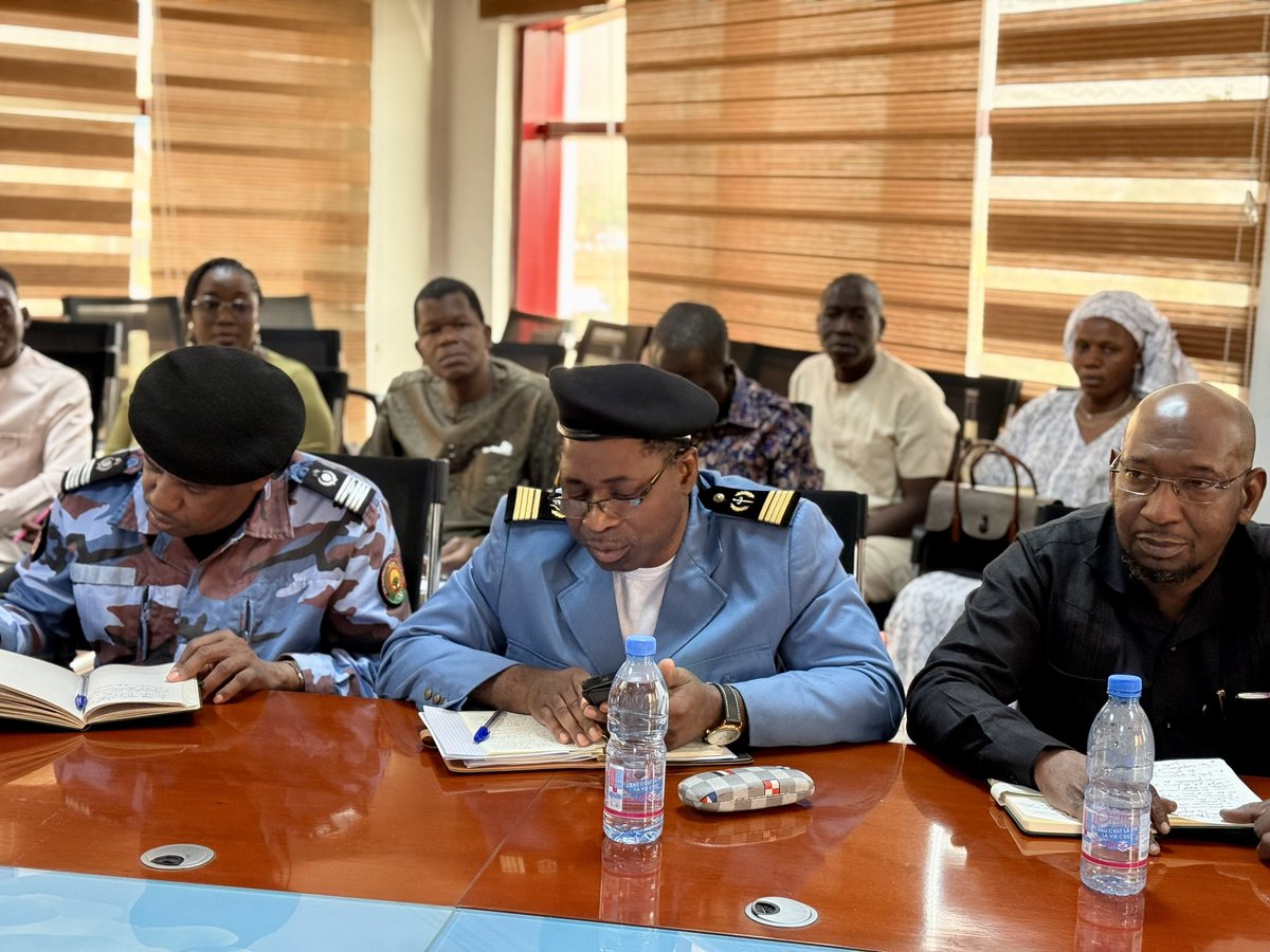 Ministère de l'Industrie et du Commerce tweet media