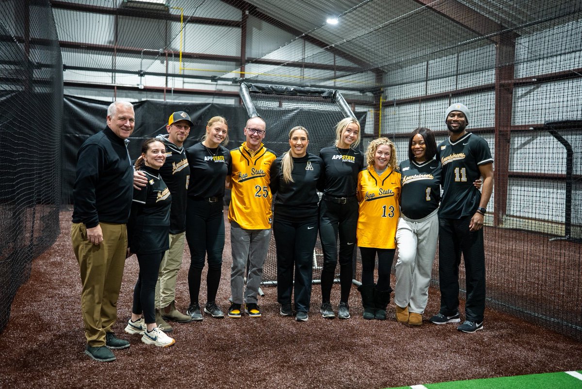 AppStateSB's tweet photo. We had a great time hosting Brett and Wendy Hoge and their crew last week! 

Thank you for supporting App State Softball as we gear up for the 2026 season! 

#OTM https://t.co/OmVRSknLcs