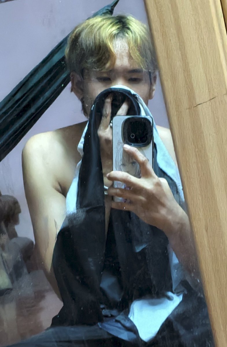 โอม 20 tweet media