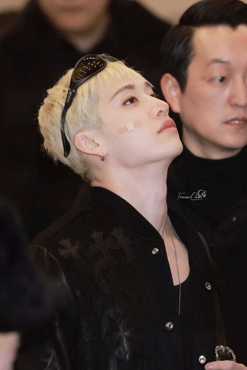 ifgnabnahc's tweet photo. QUE PERTURBAÇÃO BANG CHAN https://t.co/JOr0qZnI74