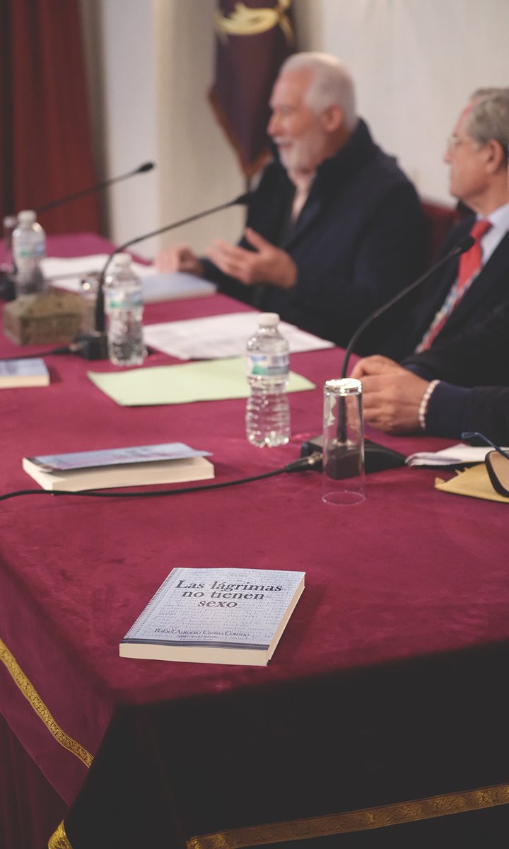 Tras el Ciclo de Medicina y Sociedad, la Real Academia San Dionisio continuó su programación con la presentación del libro Las lágrimas no tienen sexo, del que es autor Rafael Antonio Castro Cotrino, publicado por Ediciones en Huida.

+info👉academiasandionisio.com/noticias/888