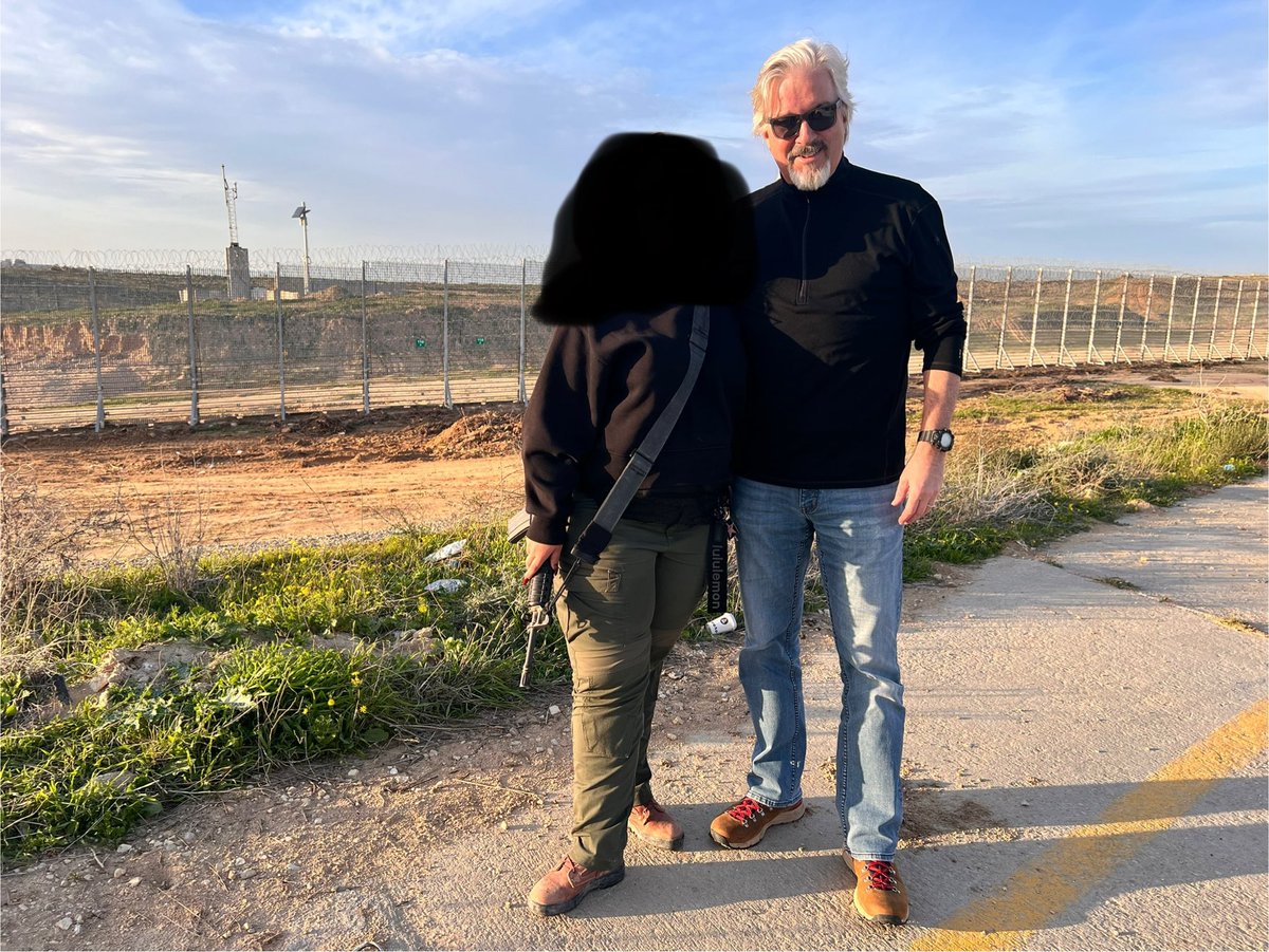 LarryTaunton's tweet image. A quick photo from Gaza today with an impressive young woman of the IDF.

Sadly, I must blur her huge smile for her safety.

“We don’t see journalists here. They typically just pretend to have been here.”

Almost every report about Gaza is a lie — except that it’s dangerous.