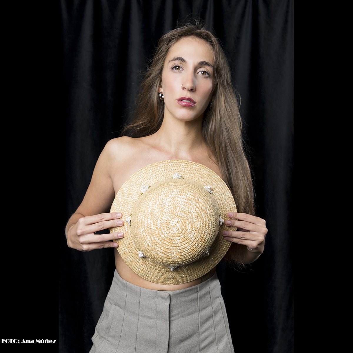 I Just Wanted You To Know...

Modelo: Noe Ruiz

#photography #retrato #portrait #fotografía #picoftheday #studiophoto #greatshots #bnw #nikon #nikond850 #nikonistas #eljardindemab 

Foto: <a href="/_ananunez_/">Ana Núñez</a> (aka <a href="/eljardindemab/">Ana Núñez | Foto</a>).
Web: eljardindemab.com