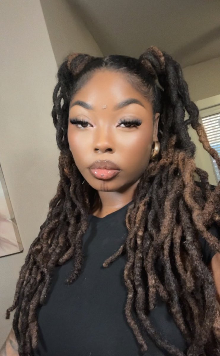 _FigureVIII's tweet image. Mommy 🍼