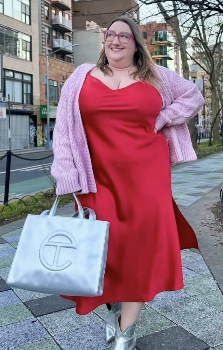 Jade | Sustainable Fashion 🪬🍷 tweet media