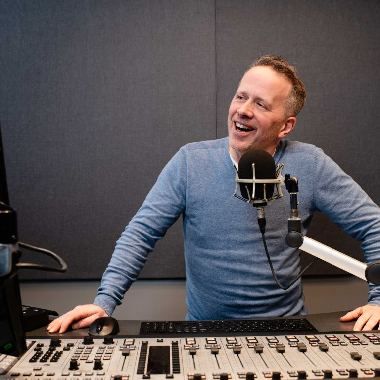 OCEAN 98.5 tweet media