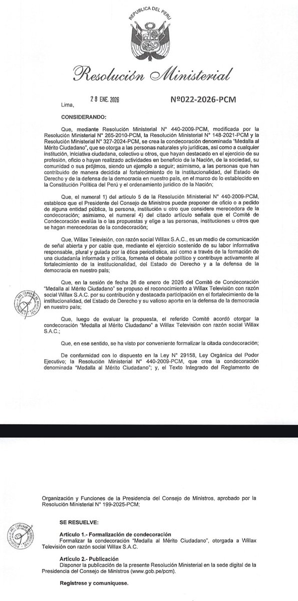 #Último La PCM de Ernesto Álvarez condecora con la "Medalla al Mérito Ciudadano" a Willax y a Expreso. Lean ustedes mismos el sustento normativo👇

Mientras, el gobierno todavía no logra aprobar un plan de seguridad ciudadana. Inexplicable.