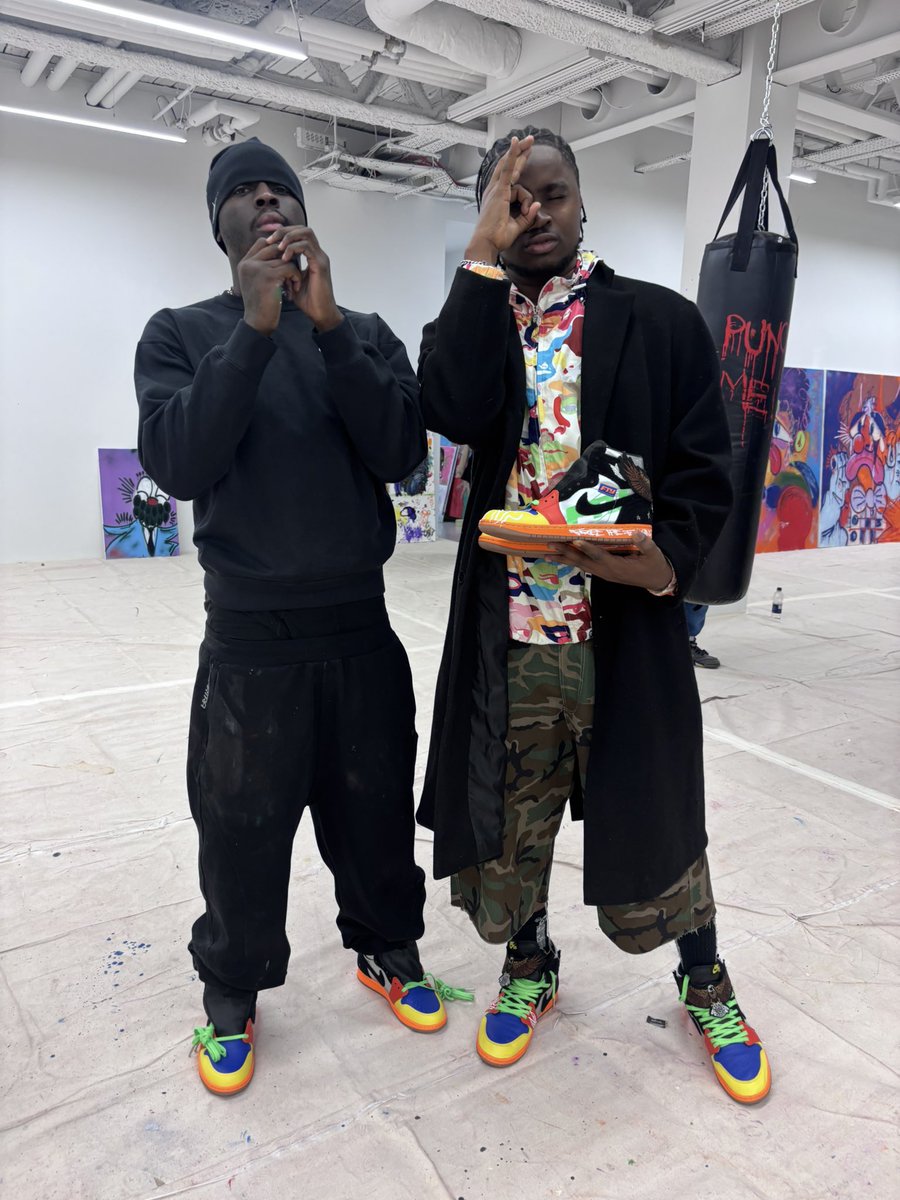 kwekumaposh's tweet photo. THE CREATORS ✨

Fty AJ1 https://t.co/1UjQAnXJbo