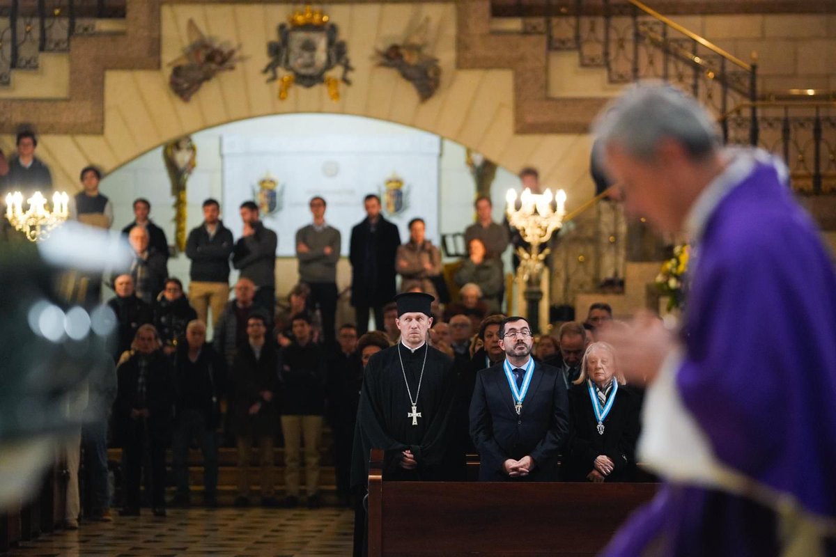 IdiazAyuso's tweet image. El pueblo de Madrid, con las víctimas de Adamuz 🇪🇸