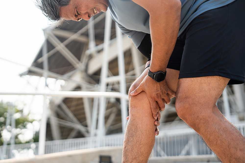 ACL tears are no longer just a young athlete injury. More adults in their 50s, 60s, and 70s are tearing their ACL while skiing or playing pickleball. Many still choose surgery to stay active.

Learn more: bit.ly/49YlmZk 

#ACL #ActiveAging #SportsMedicine