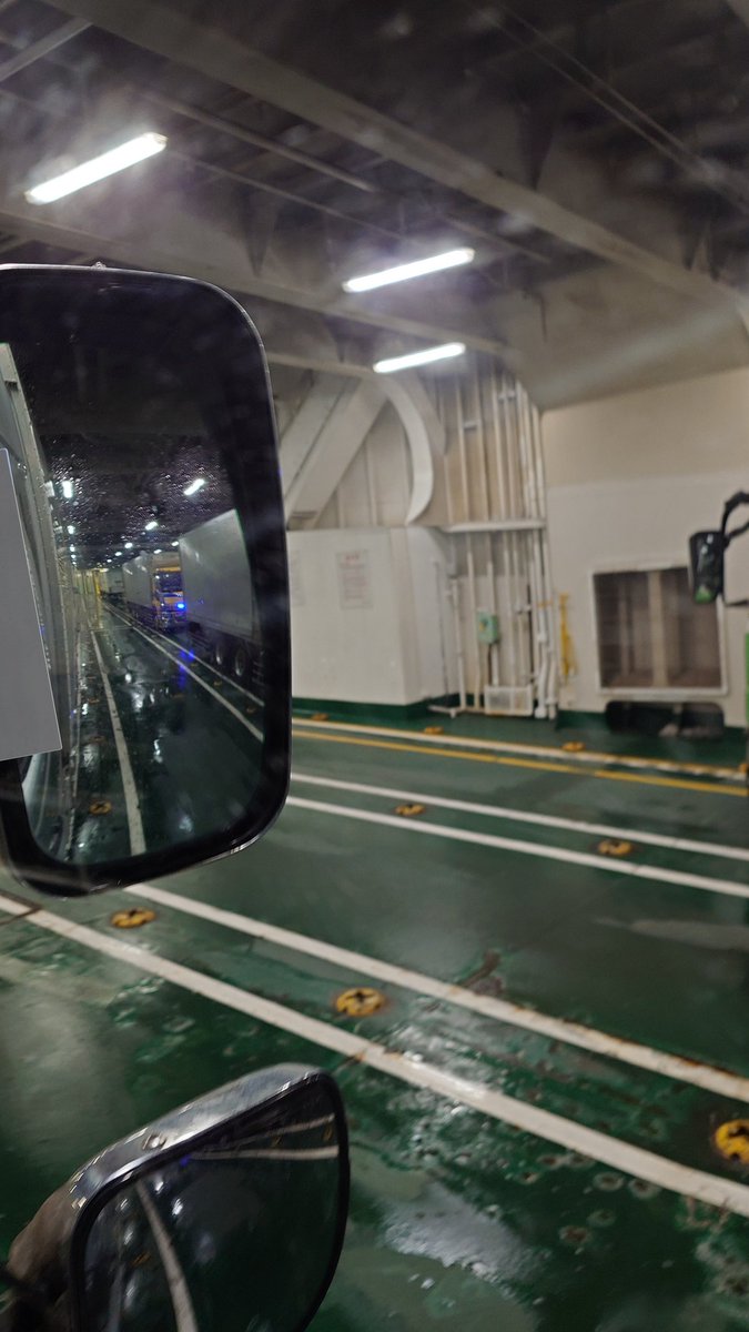 帰りの船何故かガラガラでラッキー