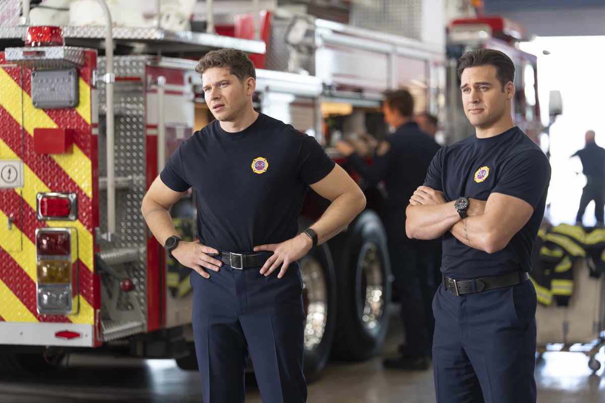9-1-1 Season 9 Episode 10 Photos Spotlight High-Stakes Calls seat42f.com/9-1-1-season-9… #ABC #Hulu #911abc