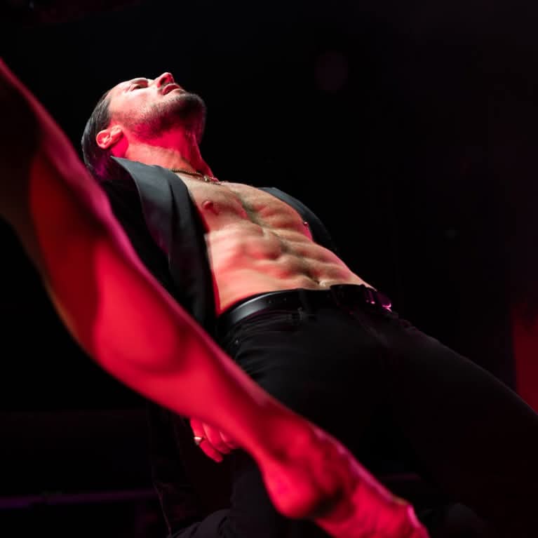 Angela Taylor tweet media