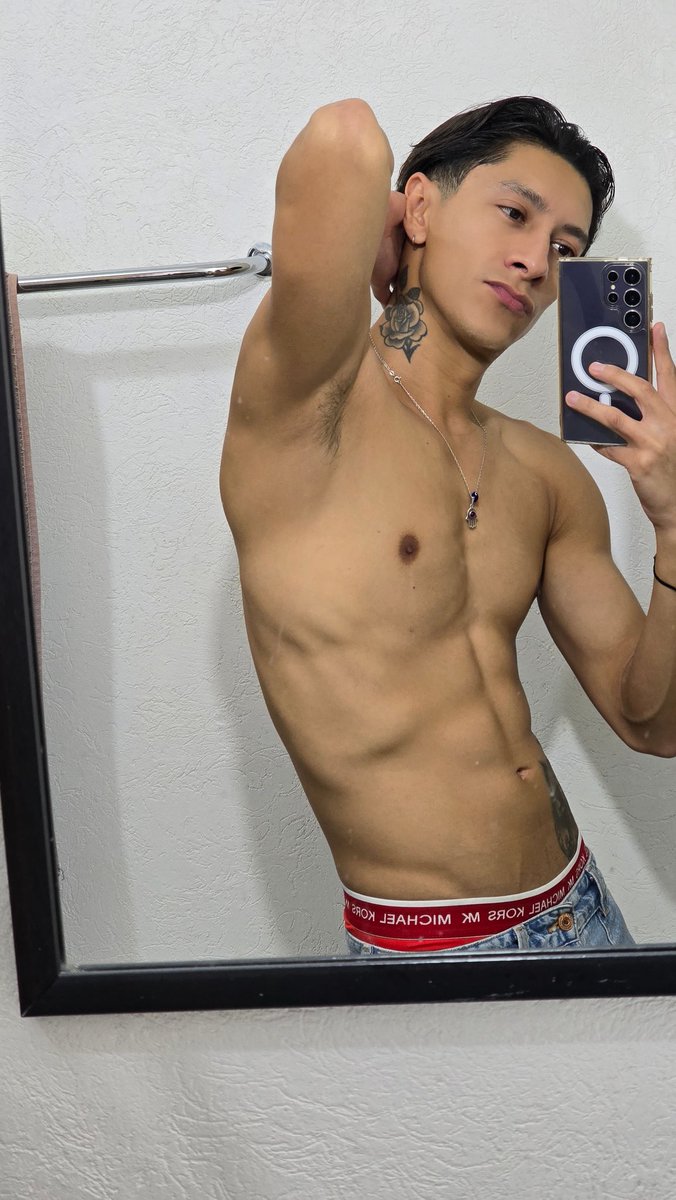 Mika 💥🖤 tweet media