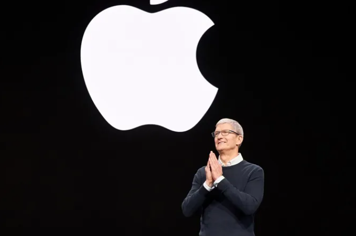 SyntaxBloomX's tweet image. Apple bought Israeli AI startup Q. ai for ~$2B. Specializes in whispered speech recognition &amp;amp; audio enhancement for noisy environments. Perfect for AirPods/Vision Pro. CEO Aviad Maizels previously sold PrimeSense to Apple (enabled Face ID). Timing before earnings.