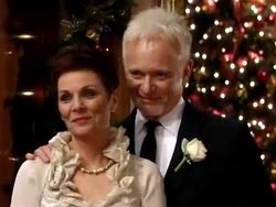 TracyTea's tweet photo. I love how #GH is highlighting that you can love what Luke had with Laura and still appreciate Luke and Tracy. They were a more mature and different kind of love❤️#GH https://t.co/NDoLIHqvt8
