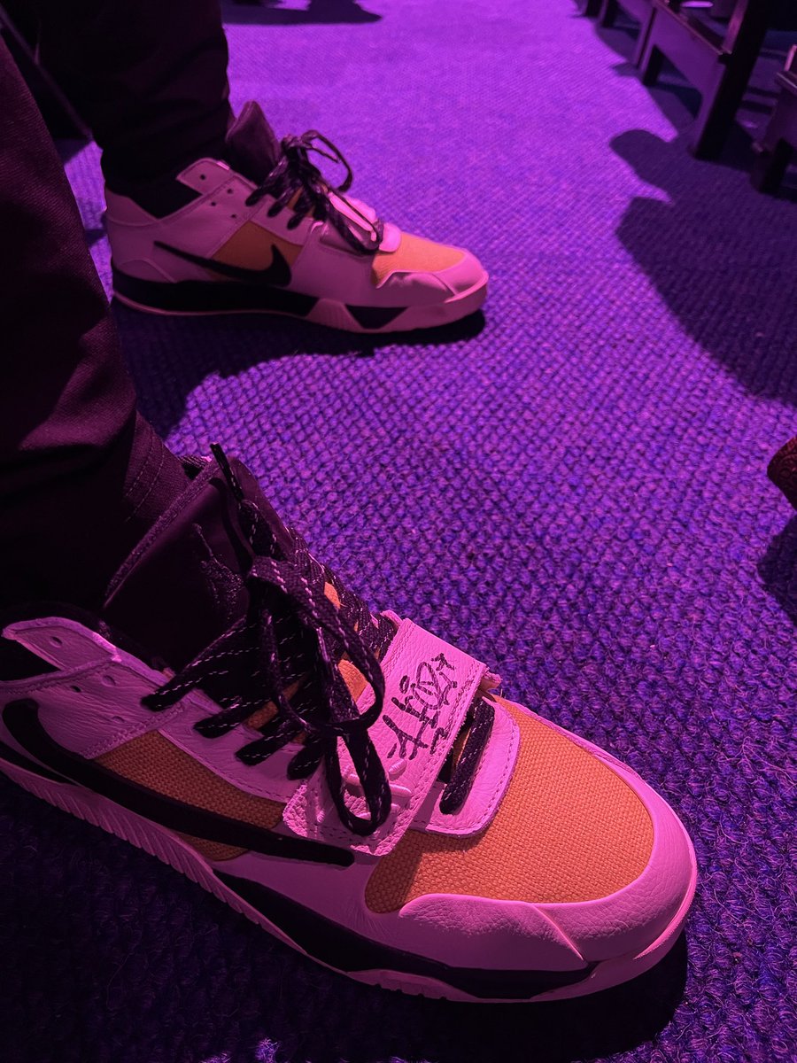 brent hostetler tweet media