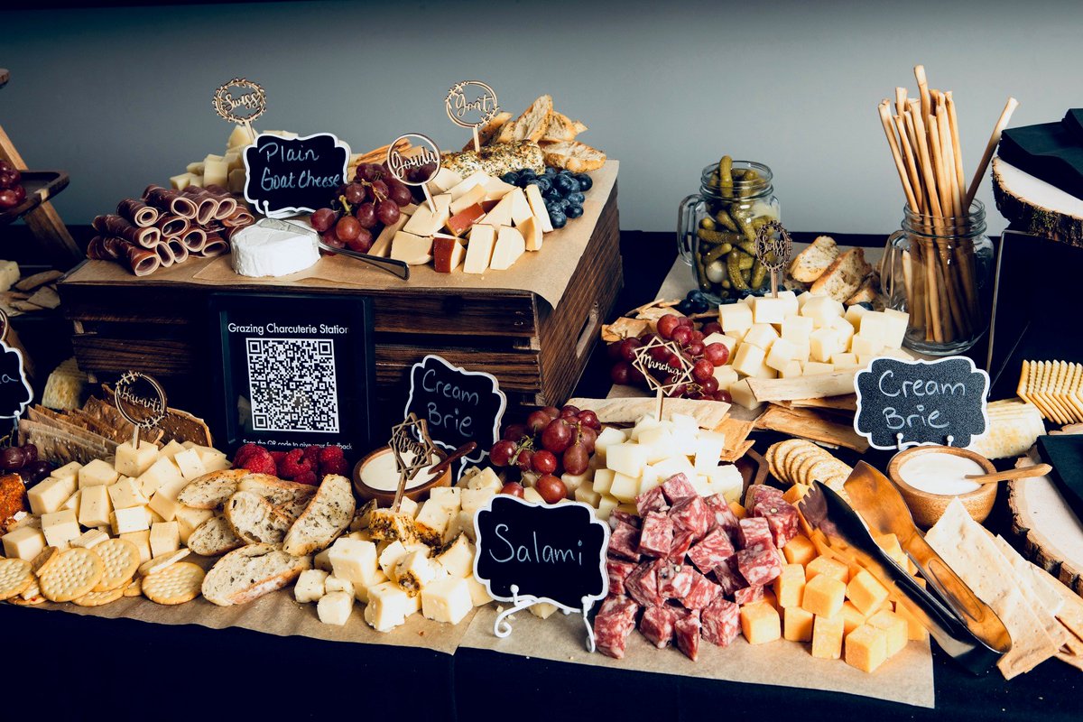 Lamar Dining tweet media