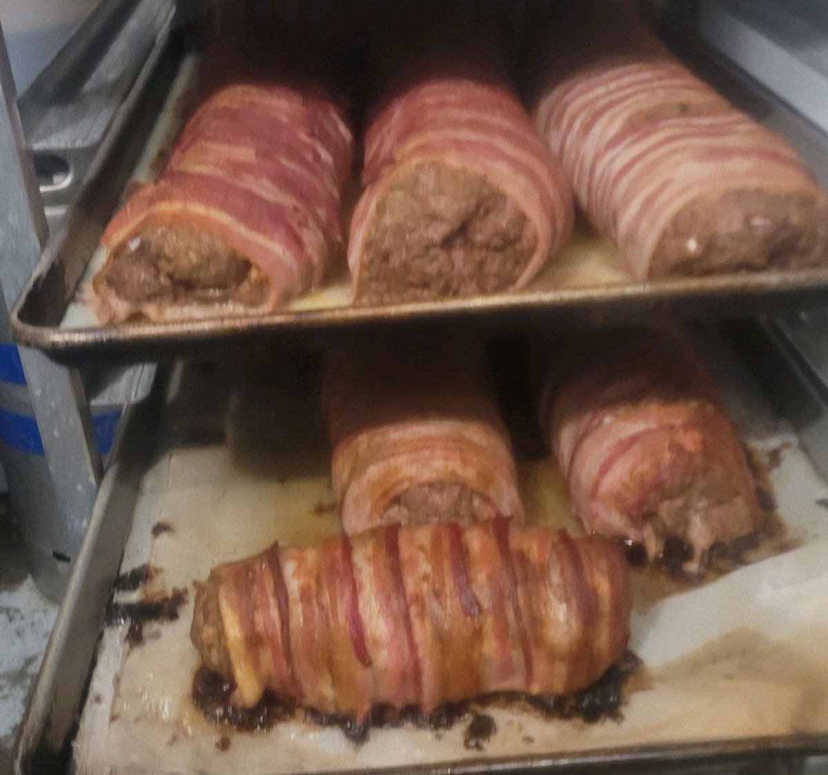 Get your "to go dinner' for this weekend at The Blind Mule, menu to be announced. Call in for details. 828 553 8978.  Reheat or freeze? Stock your fridge with comfort food favorites like bacon wrapped meatloaf, chicken pot pie, lasagna, etc.#wnc #blindmule #knowwhatyoureating