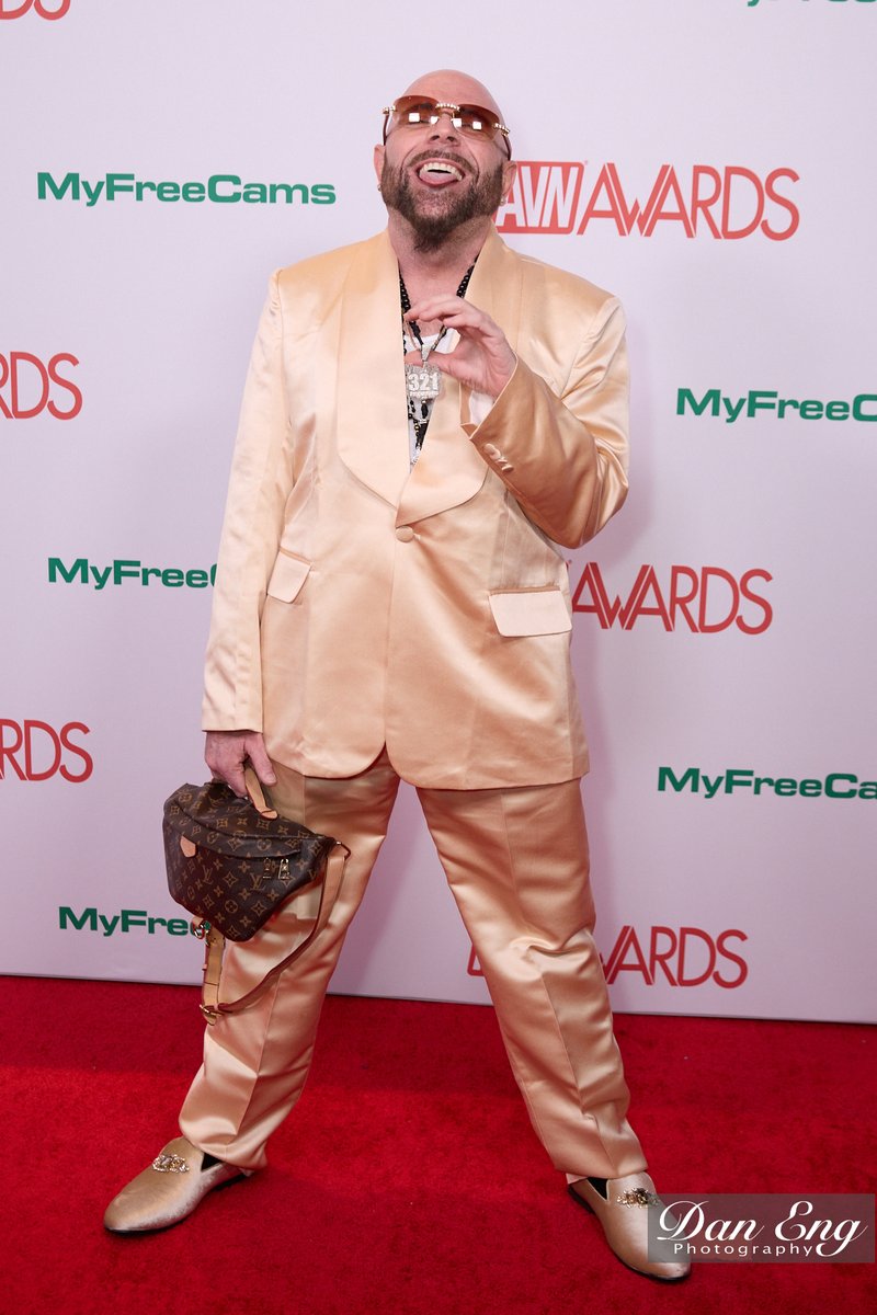 Dan Eng Photography (AVNs Vegas 1/19 - 1/29) tweet media