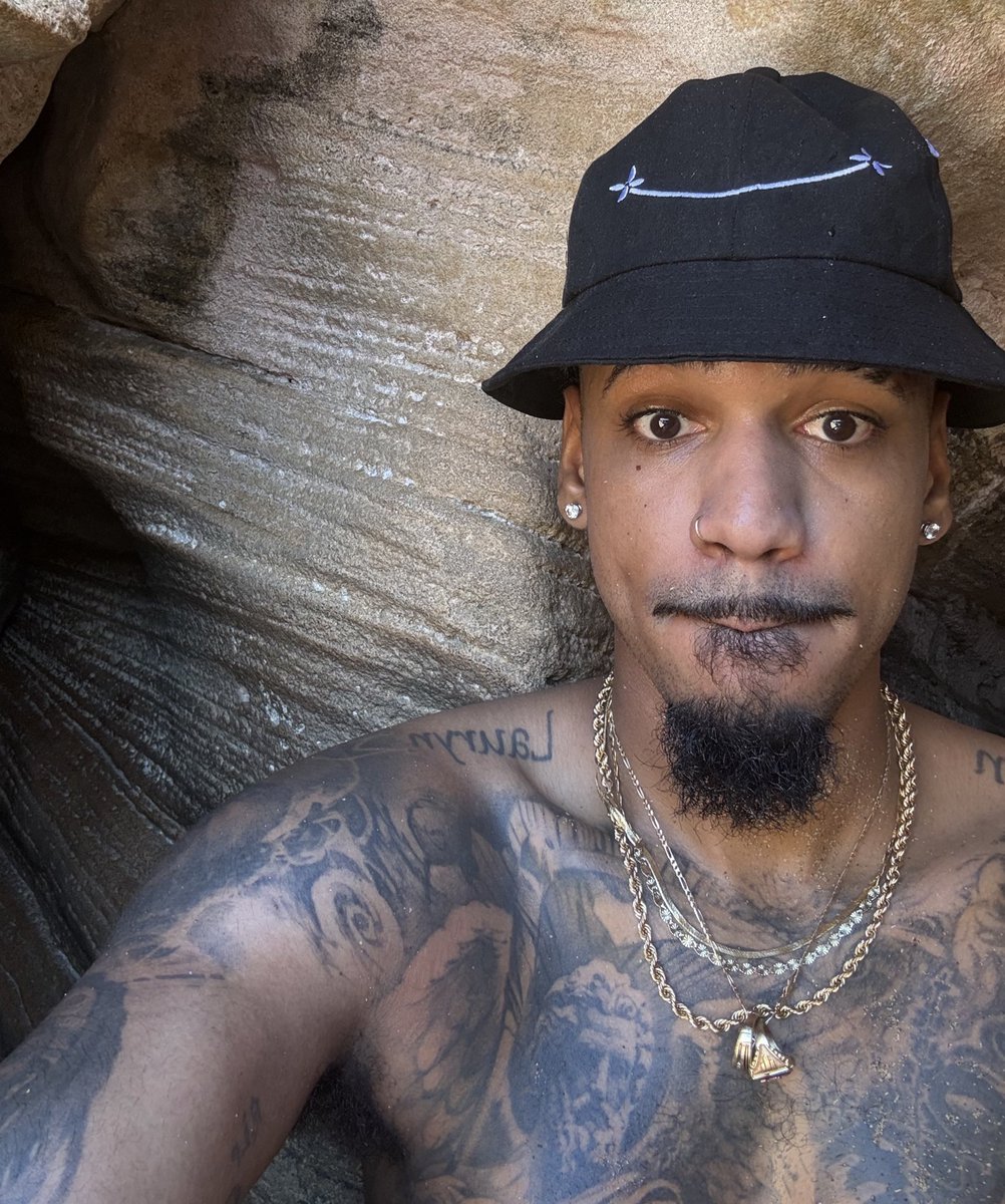 Mr 6’8 loves you 🩵 tweet media