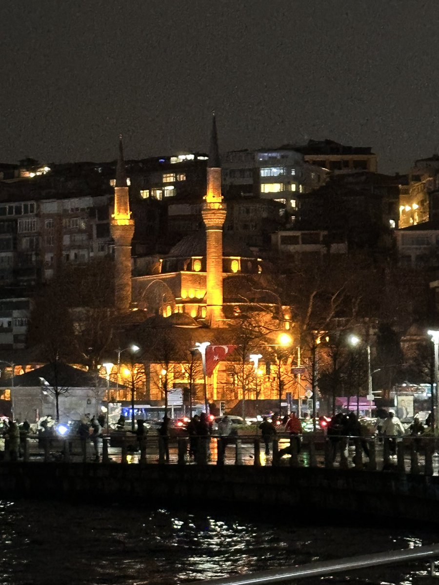 BaysayMuhammet's tweet photo. Mevlam görelim neyler neylerse güzel eyler 
Hayırlı bereketli cumalar 🤲 https://t.co/VVtln1Lf5L