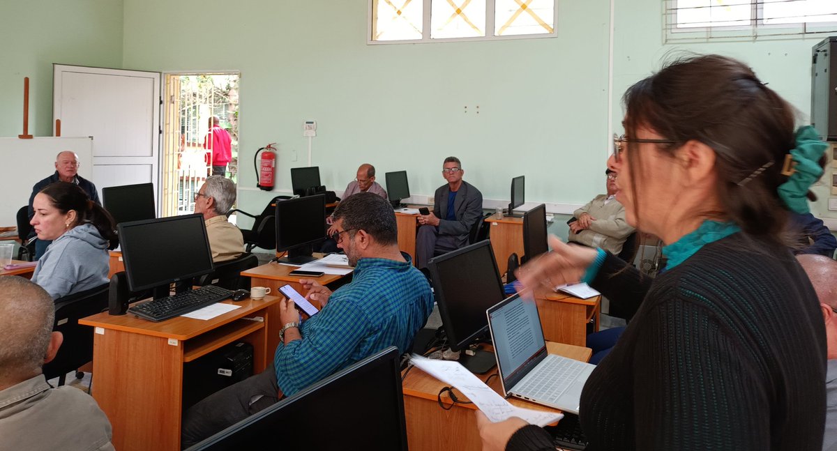 Participé hoy en el Taller de Doctorado de la Facultad de Ciencias Económicas <a href="/UCLVCU/">UCLV 🇨🇺</a> discusión del pase a predefensa de Doctoranda Dainerys Toledo García. Excelente ejercicio. Éxitos <a href="/CITMAVCL/">Delegación Territorial del CITMA en Villa Clara</a>
<a href="/citmacuba/">Ministerio de Ciencia, Tecnología y Medio Ambiente</a> <a href="/ArmandoRguezB/">Armando</a> <a href="/napolesguerra12/">José Luis Nápoles Guerra</a> <a href="/portal_villa/">Gobierno Provincial del Poder Popular Villa Clara</a>