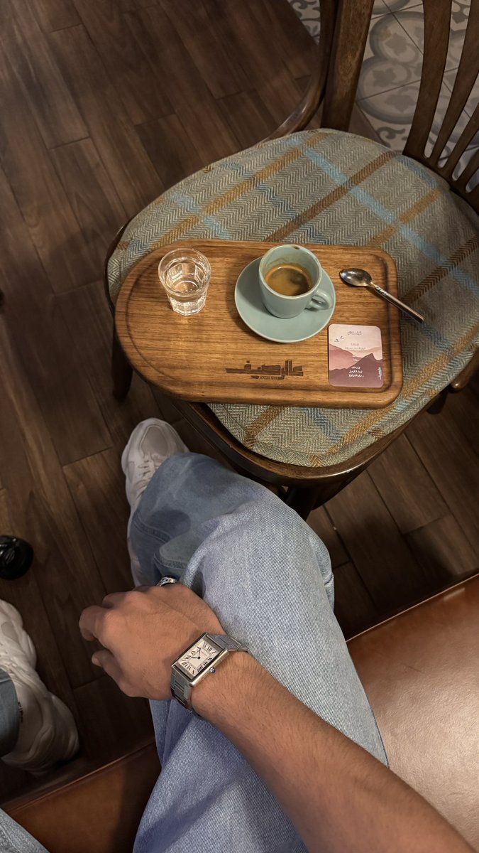 يا واحدٍ مـالك شبـيـه لـك يـحاليك 
نفس بحبـك من ظماها شحوحِي.❤️