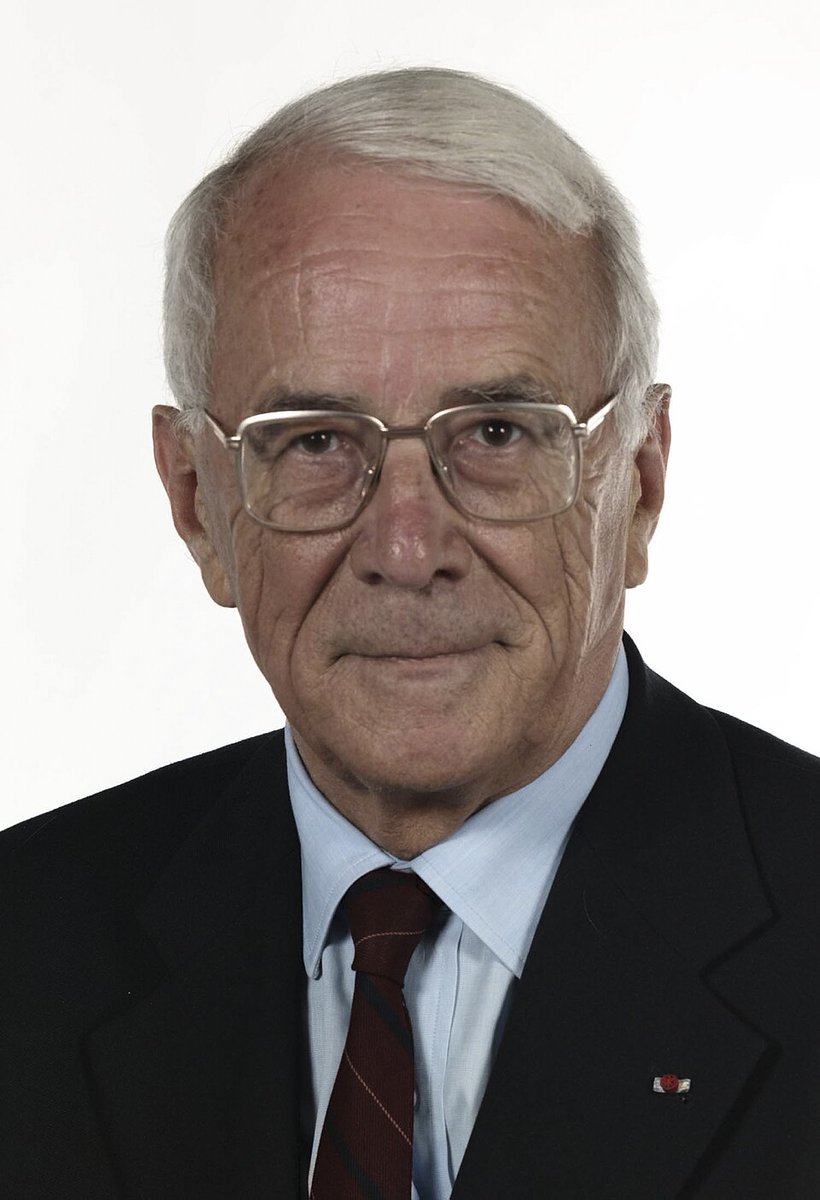 TheatrumBelli's tweet image. R.I.P.
Le général Philippe MORILLON est décédé aujourd'hui dans sa 90e année.
---
Saint-cyrien (promotion 1956) et diplômé de Supélec (1964), il participe à la guerre d'Algérie avant de gravir les échelons de la hiérarchie militaire. Entre 1984 et 1986, il est conseiller