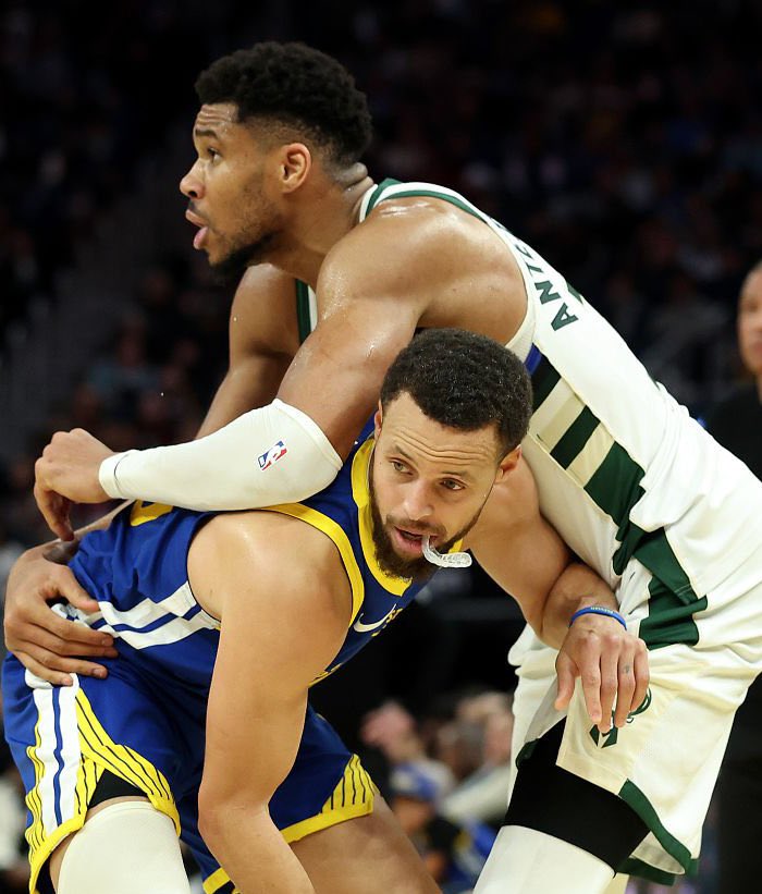 TheDunkCentral's tweet image. The Golden State Warriors are viewed as the current frontrunner for Giannis Antetokounmpo, per @basketballtalk 

“League sources NBC Sports has spoken with lean toward Golden State because it can offer up to four first-round draft picks (ones that could be very valuable after…
