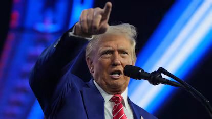 LuisCardenasMx's tweet photo. TRUMP DECLARA EMERGENCIA CONTRA CUBA

La Casa Blanca informó que Donald Trump firmó una orden ejecutiva para declarar emergencia nacional y aplicar aranceles a países que vendan o suministren petróleo a Cuba, por razones de seguridad nacional. https://t.co/PUO9ZNxqSV