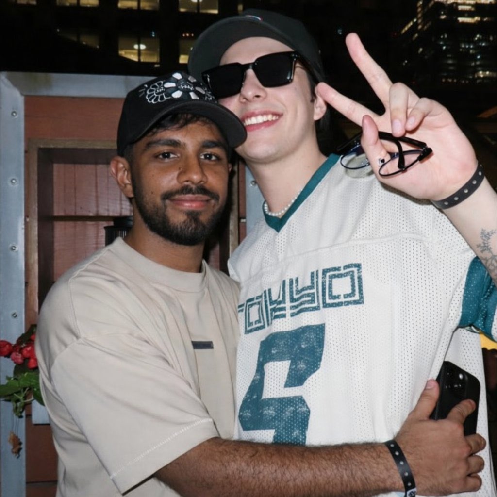 <a href="/d5_5j/">🎗️5JD5🎗️</a> QUE BONITO AAAAAAA ESTÁ INCREIBLE