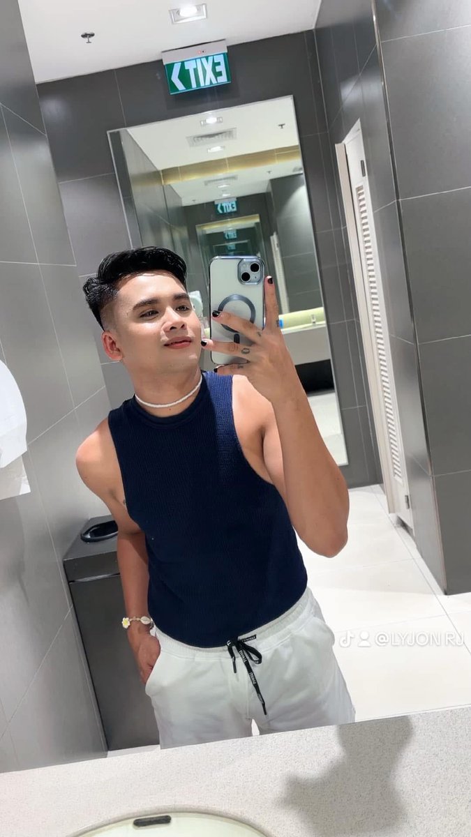 CartallaRoy's tweet photo. Di kana lugi sa akin kasi bukod sa pogi na malaki pa ang tt 😝😜🤪 https://t.co/mzltJ18FzR