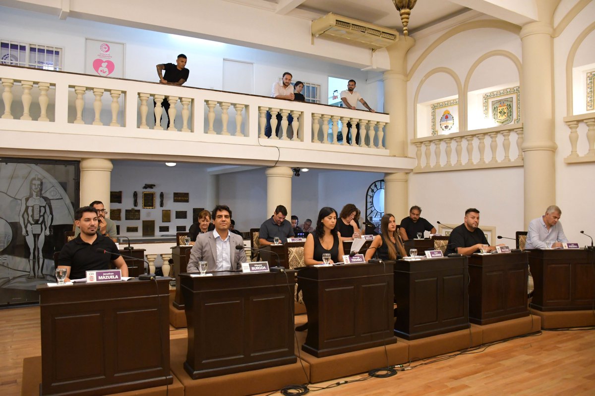 🏦 Hoy participé de la Sesión Extraordinaria N°4 del <a href="/cdguaymallen/">Concejo Deliberante Guaymallén</a> 
.
.
.
#MejorMendoza