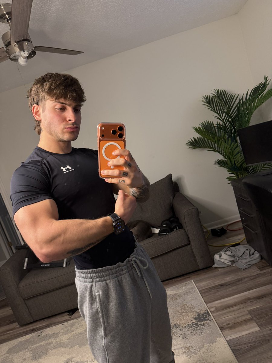 Kiara Vega (@onlykiaravega) on Twitter photo 