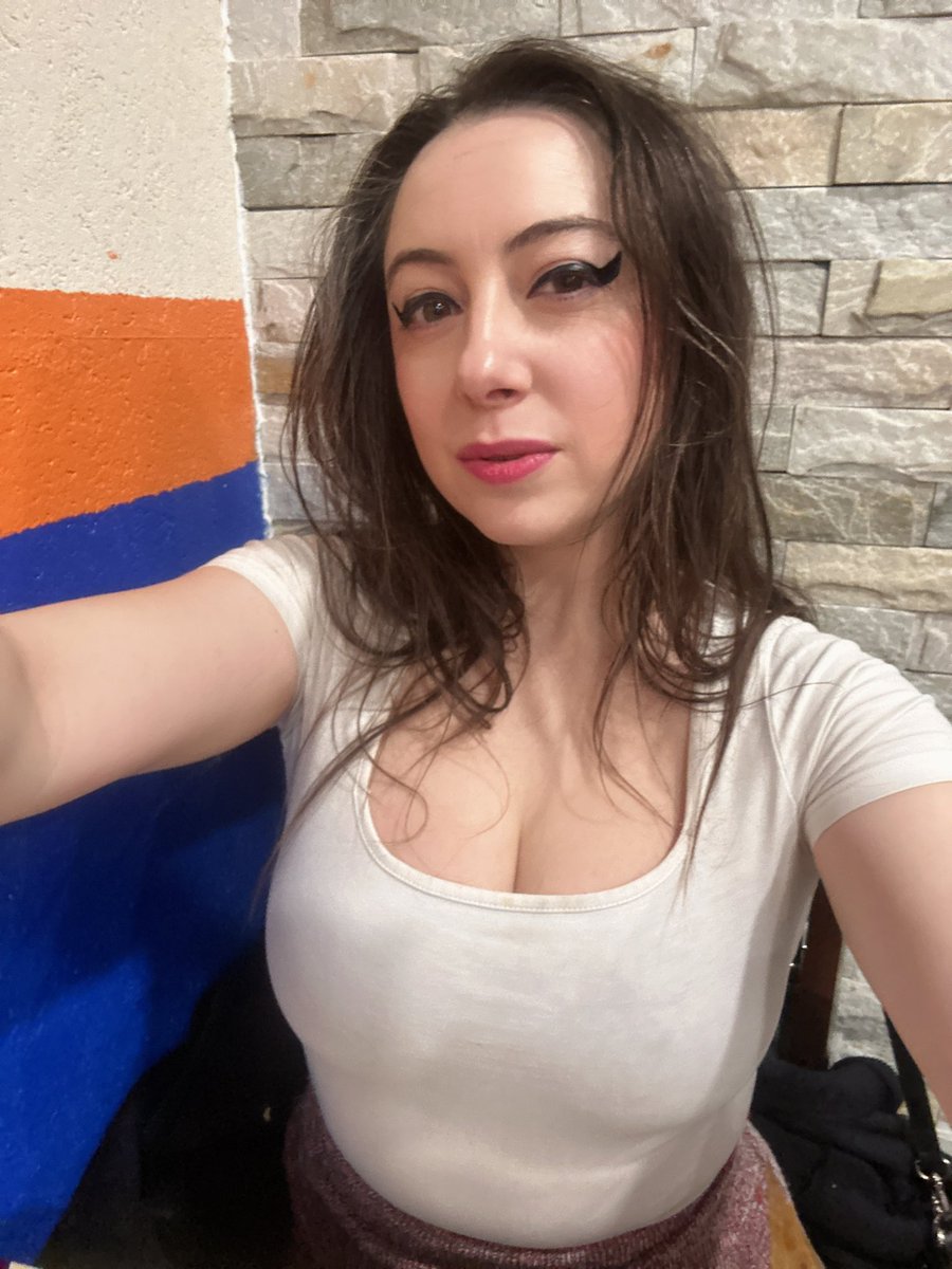 Maya Midnight tweet media