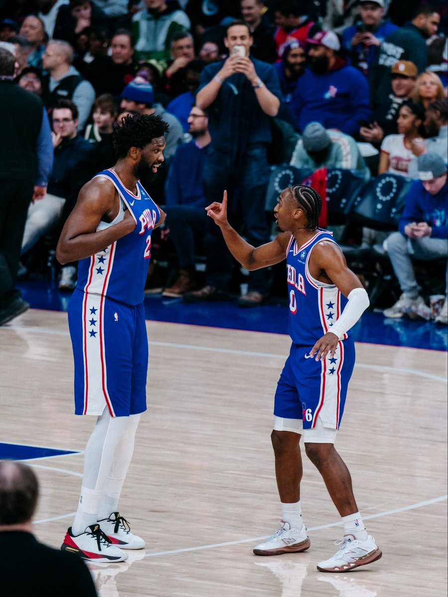 42 first-half points for this duo. 🤝