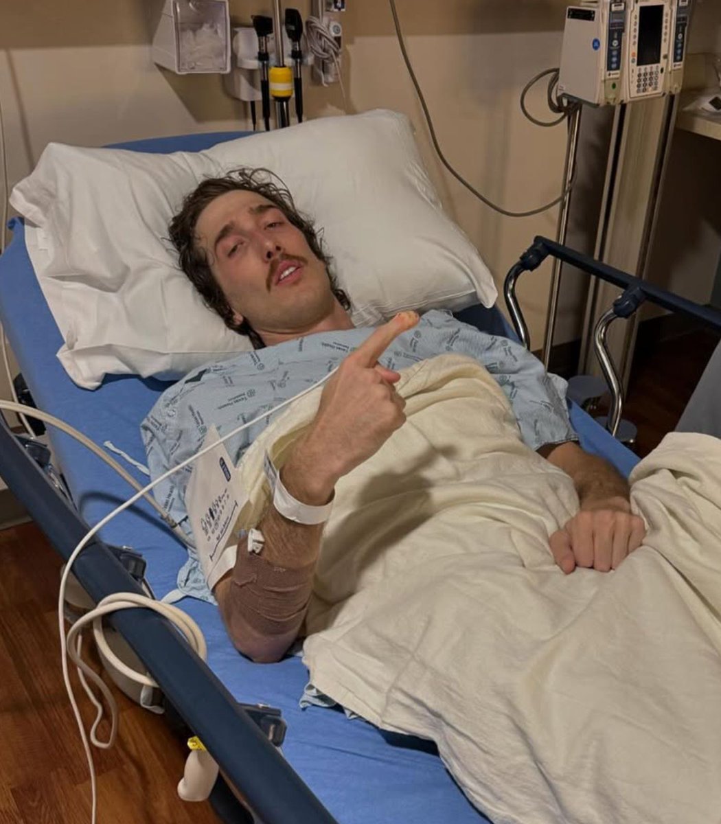 Dexerto's tweet photo. YouTuber Brandon Buckingham said he feels like he's "aged 10 years" after suffering from multi-organ failure

"You don't realize how much you take for granted in life until it's all taken from you" https://t.co/hl51gVHQqR