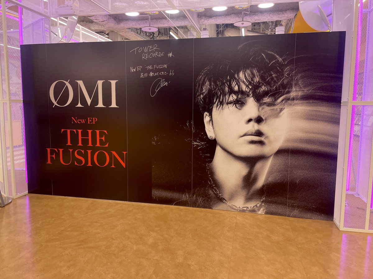 タワ渋LDH】 #ØMI 『#THEFUSION 』好評発売中🐺🌙 #SKYHI さん #山下
