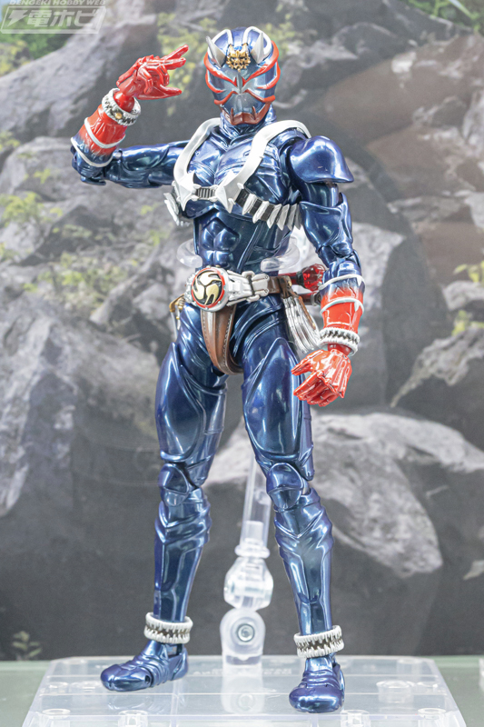 hobby_magazine's tweet image. S.H.Figuarts（真骨彫製法）仮面ライダー響鬼 20th Anniversary Ver.
S.H.Figuarts 凱火
参考出品

hobby.dengeki.com/event/2887365/

#魂ストア #仮面ライダー