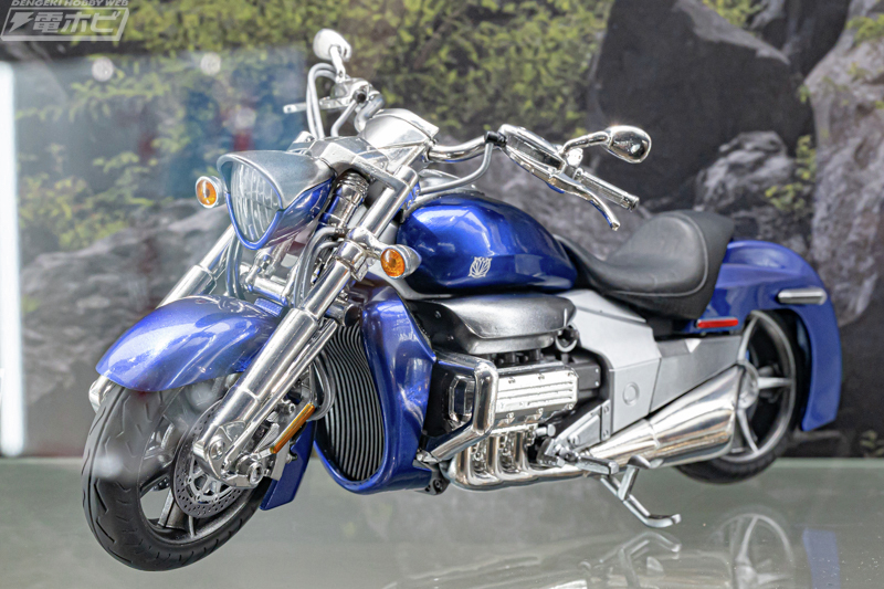 hobby_magazine's tweet image. S.H.Figuarts（真骨彫製法）仮面ライダー響鬼 20th Anniversary Ver.
S.H.Figuarts 凱火
参考出品

hobby.dengeki.com/event/2887365/

#魂ストア #仮面ライダー