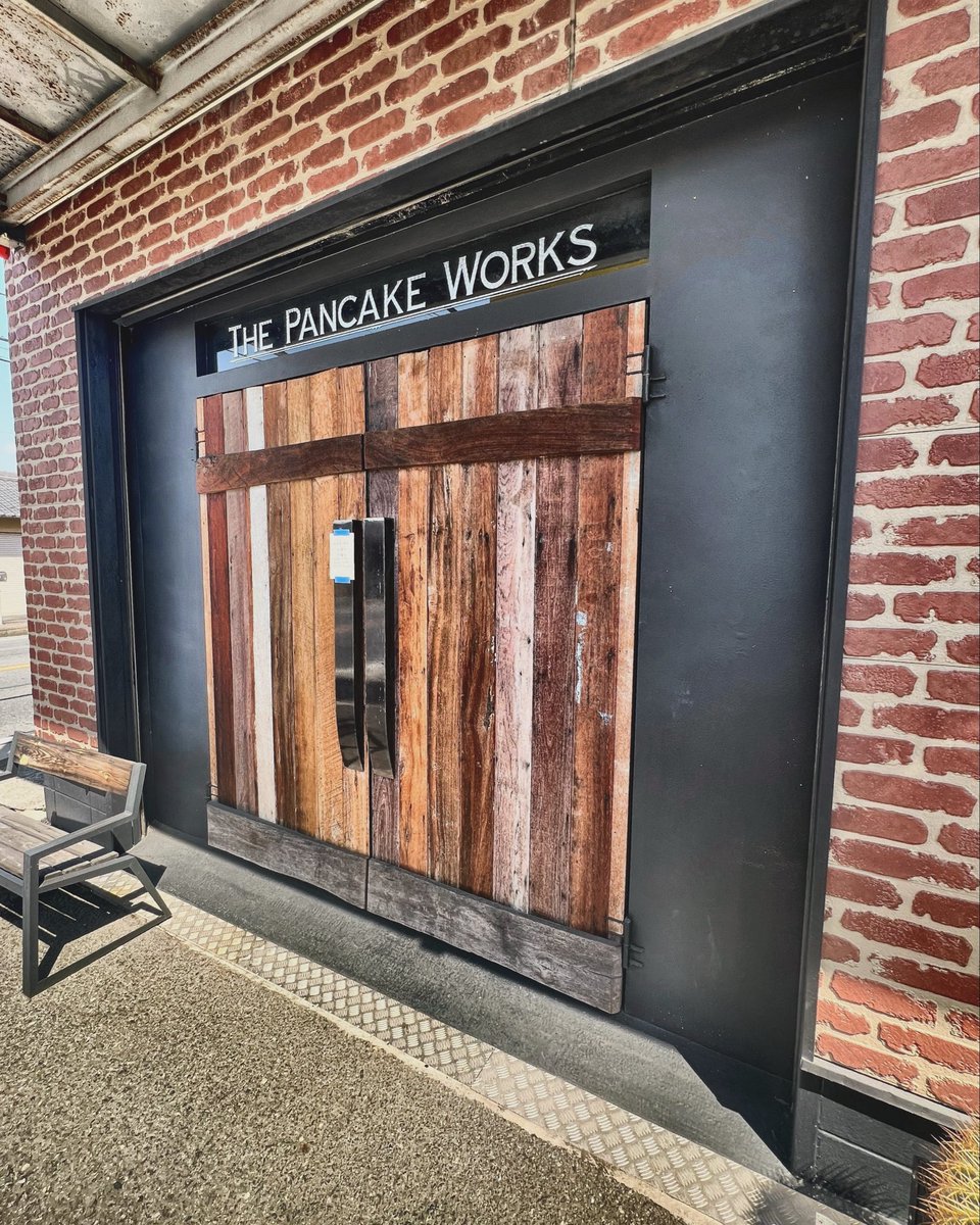 PancakeWorks's tweet image. おはようございます☀️体感温度０℃奈良です。でも晴れなんですかね？お昼間は暖かくなると良いです😇
ではよろしくお願いします😋

★1月定休日→毎週水曜日、木曜日
★ラストオーダー→15:30