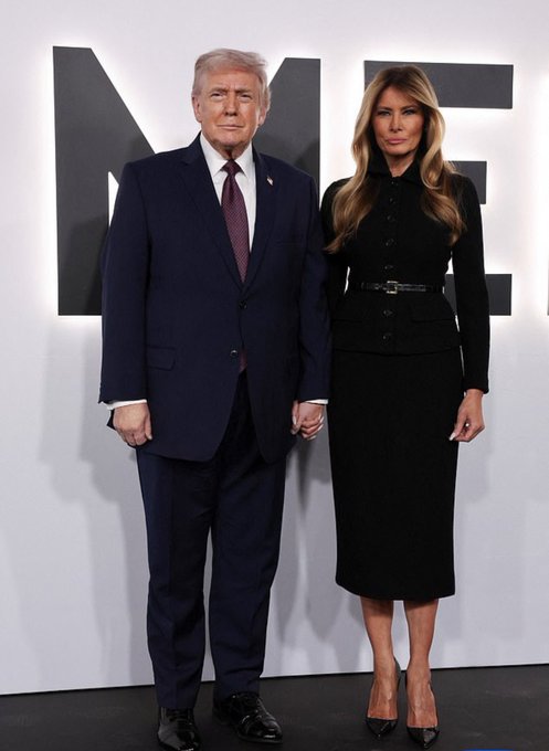 PU28453638's tweet photo. What a lovely couple.  🖤 https://t.co/C9BtrsJ9gG