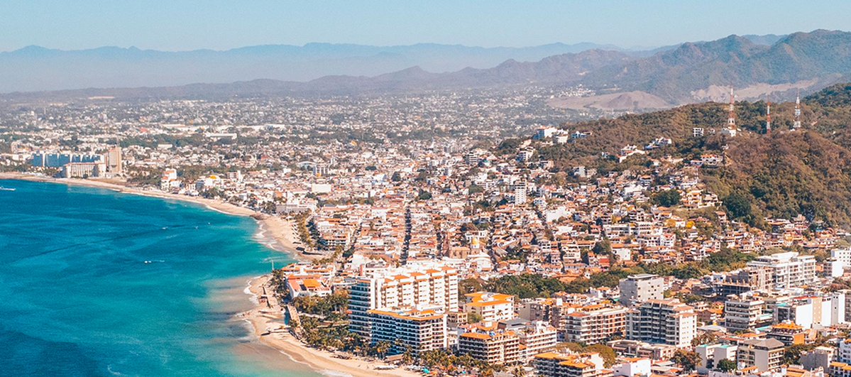 Viernes por la noche en Vallarta con sabor a elegancia: cenas gourmet y cocteles con vistas que elevan el alma. La noche perfecta te espera. 🌴🍸
.
.
🔗 pinnacleresortspv.com/es/blog/que-ha…
.
#puertovallarta #luxuryresorts #vallarta