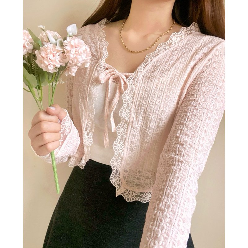 lemonshares's tweet photo. ˚⊹♡˚ Charming Crop Cardigan Will Make You Prettier˚♡⊹˚

a threadǰ https://t.co/K2iziUbgBS