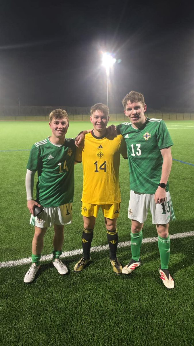 WESTERN REGIONAL TRIALS

Great pitcure of the strathroy lads Conan, Oisin  and Matty  at the West Region trials game held at the new Mountjoy 4G pitch, the lads did themselves and the club proud.