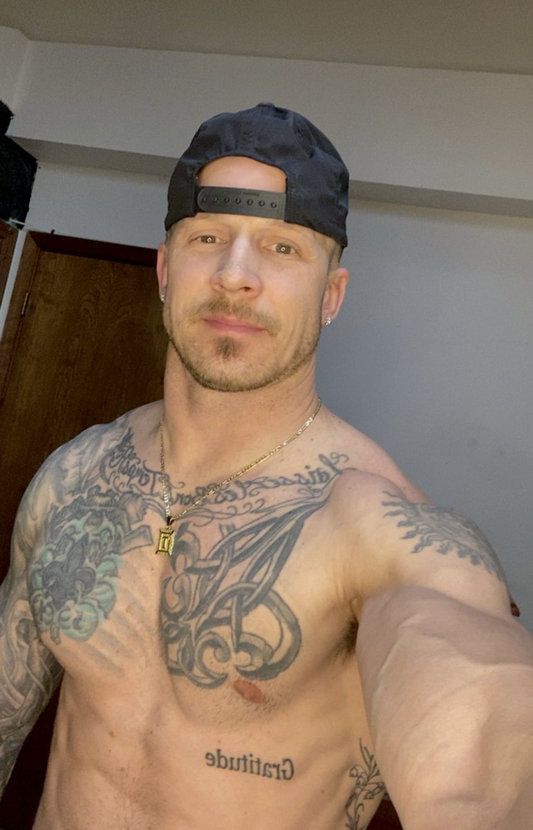 Thomas Jr. 👑 tweet media