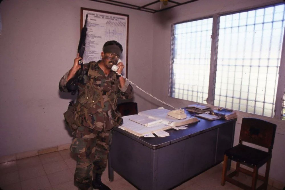 Amazon dot com operator tweet media