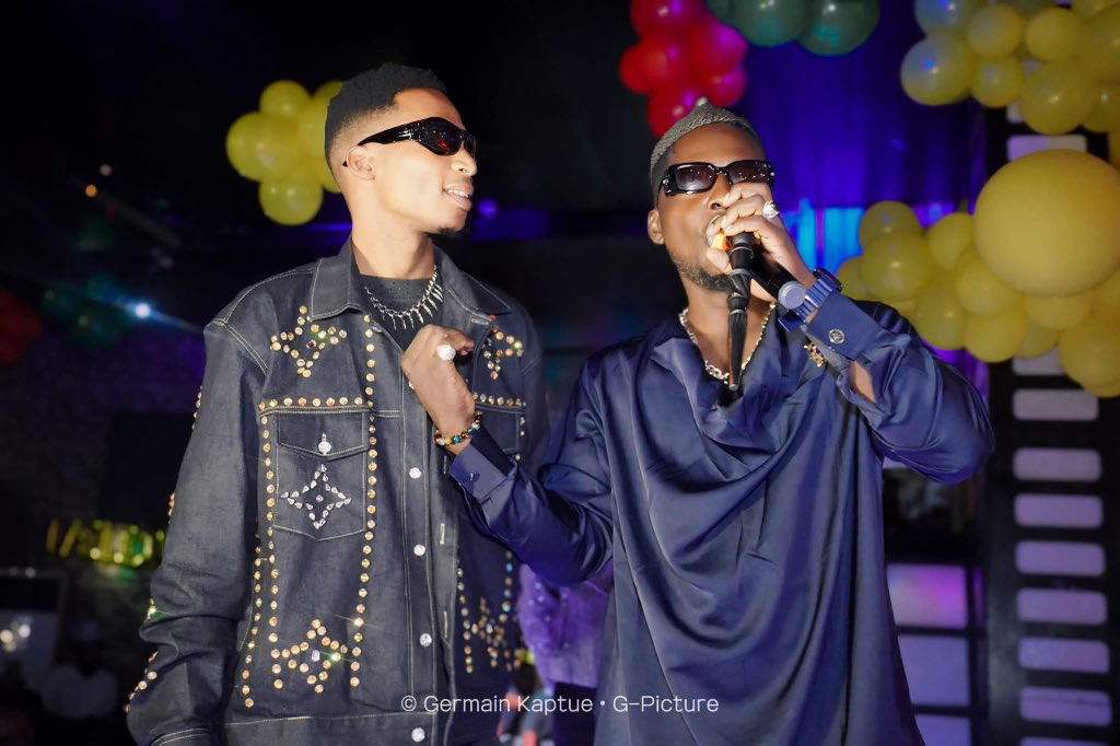 JaneaOfficiel's tweet photo. Il y a des années, certains disaient que @PitBaccardi était la gangrène de la musique urbaine camerounaise.
Le membre a été amputé, il est parti.
Pourtant… le corps est encore plus pourri qu’avant.
Comme quoi, le mal n’était peut-être pas là où on le montrait.
#Janeatalk ⚔️🤴🏿🧜🏿 https://t.co/sQulgMFcpE