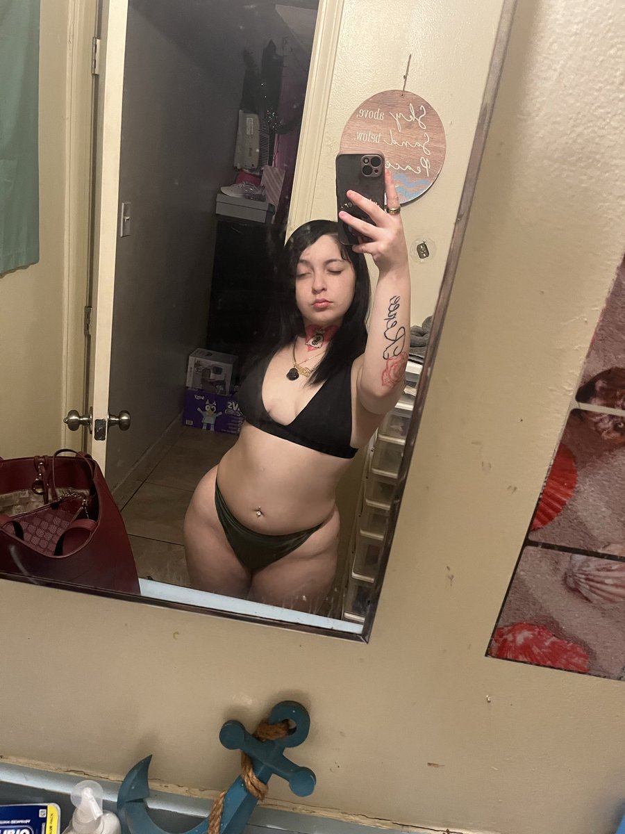tootoptierfr's tweet photo. New page😩they took my last one🥱get my new shit goin #fyp #latinaseason #mirrorchicks #x #PrettyWoman https://t.co/X2lVIK0kGg